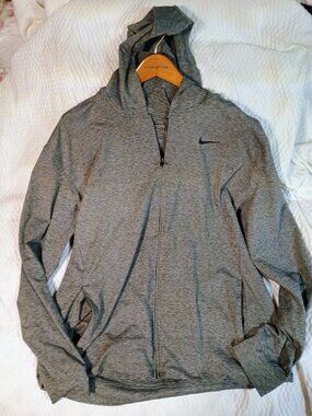 Nike DRI-FIT men jacket full zip up with hood size XL gray